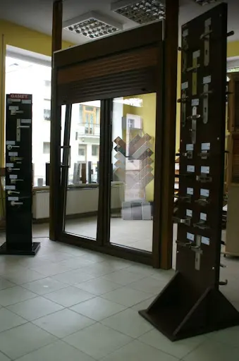 Drzwi - Profit Konin - panele - podłogi winylowe Konin - tapety - farby Benjamin Moore